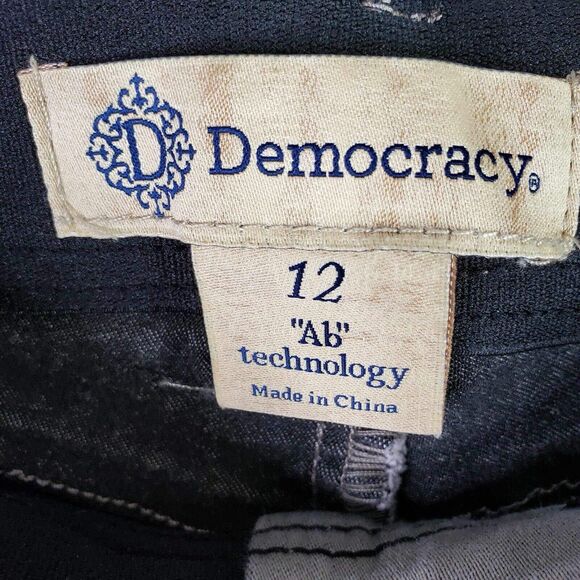 Democracy Women's Skinny Pants in Light Beige - Picture 4 of 9